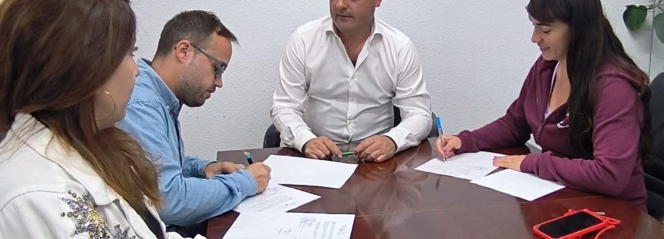 L’Ajuntament de Peníscola i l’Associació Mènades d’Irta signen un conveni de col·laboració 