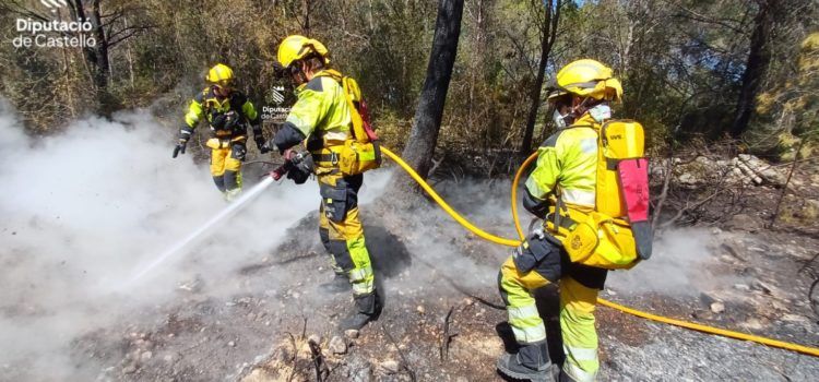 Incendio forestal en Càlig