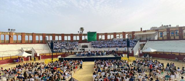 400 escolars en l’Escola Canta a la plaça de bous
