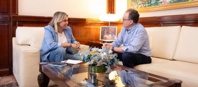 L’Alcalde d’Alcalà-Alcossebre es reuneix amb la presidenta de la Diputació per a tractar inversions i actuacions al municipi