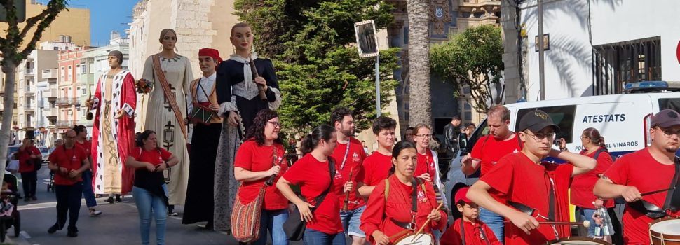 La Vespra de Corpus amb la colla de nanos i gegants de Vinaròs