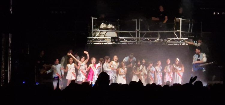 Orquestra Centauro i les dames i cavallers infantils