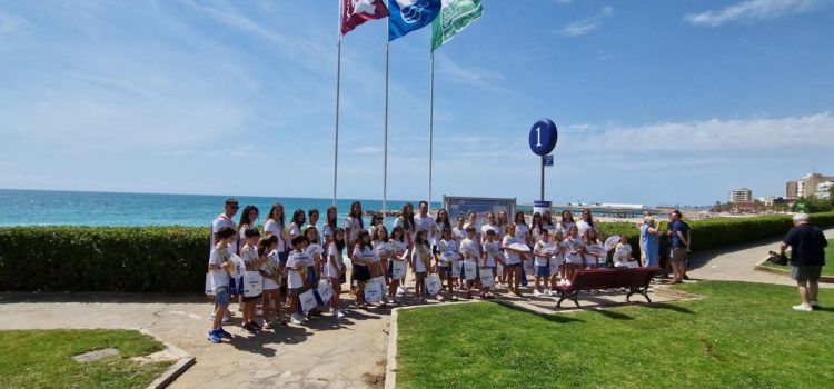 Hissada de la Bandera Blava a la Platja Fora Forat