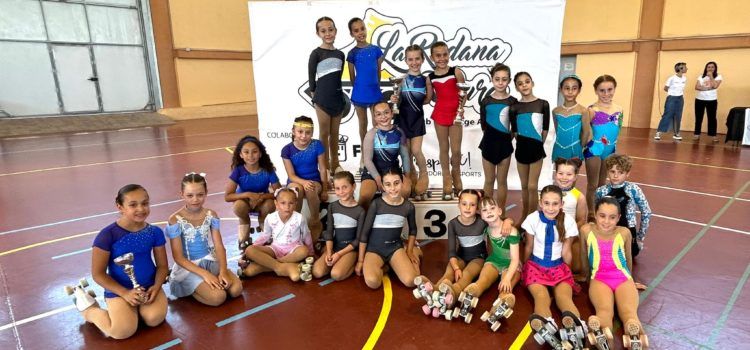 Irene Jaime y Danna Mejia (Club de Patinaje Artístico Vinaròs) se desplazaron hasta Faura