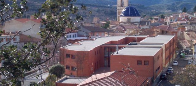 Benassal aconsegueix que Educació rectifique i mantinga la unitat de Primària en el CEIP Alcalde Fabregat
