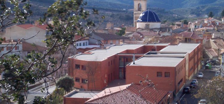 Benassal aconsegueix que Educació rectifique i mantinga la unitat de Primària en el CEIP Alcalde Fabregat