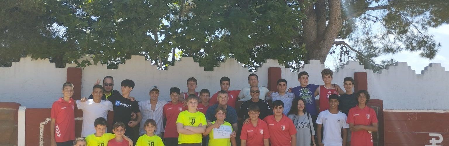El Club Balonmano Vinaròs celebra les paelles de fi de Temporada