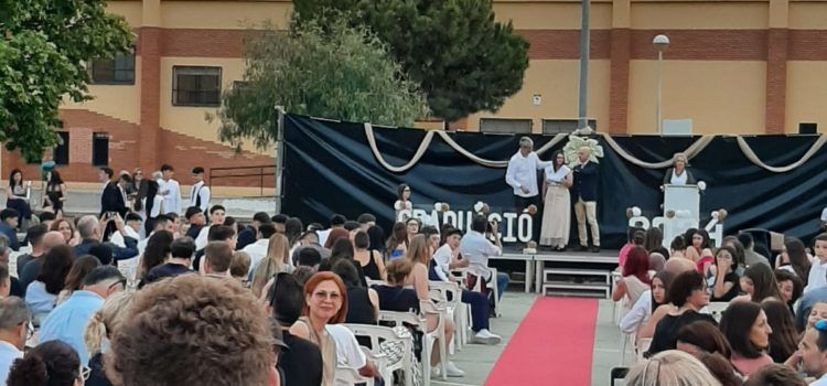 IES Leopoldo Querol: graduacions de 4t ESO i 2n de Batxillerat