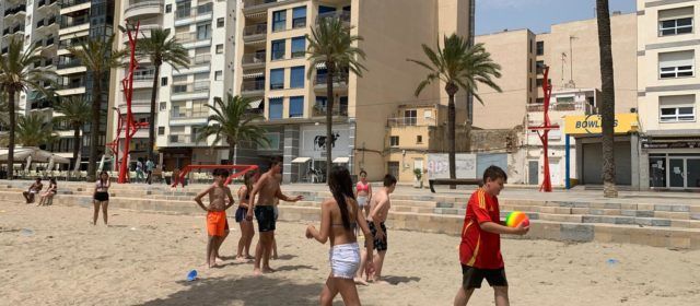 Alumnat de l’IES Leopoldo Querol va a la platja