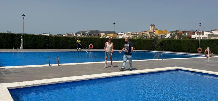Canet lo Roig obri des de demà la piscina per a la qual el consistori ha invertit 7.448,76 euros en la compra d’aigua no potable