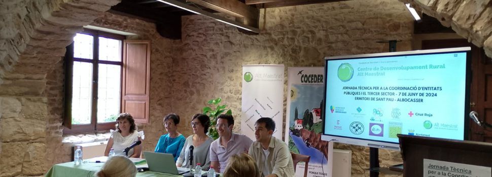 La Mancomunitat Alt Maestrat aporta la seua visió en una jornada de millora dels serveis socials de l’interior rural
