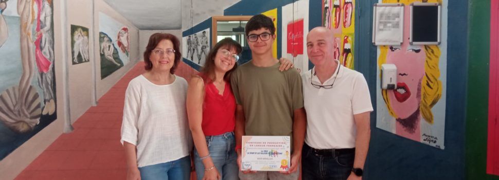 Iker Miralles Sancho, de l’IES Leopoldo Querol, guardonat amb el primer premi d’un concurs de producció en francés