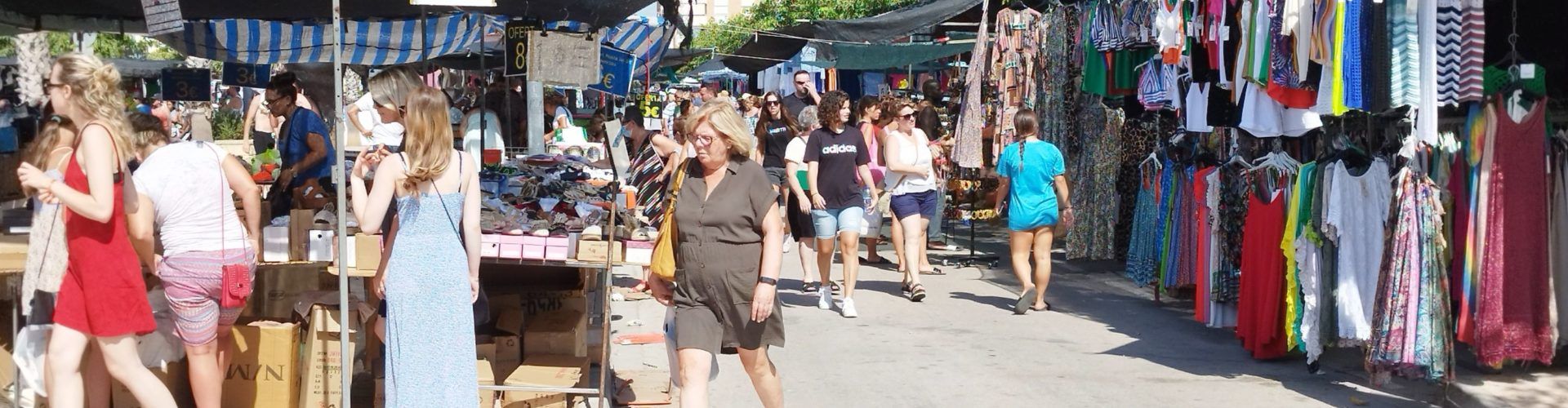 El mercat ambulant del dijous se celebrarà durant la Fira i Festes de Sant Joan i Sant Pere