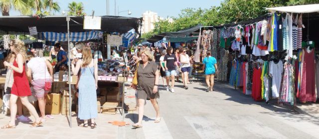 El mercat ambulant del dijous se celebrarà durant la Fira i Festes de Sant Joan i Sant Pere