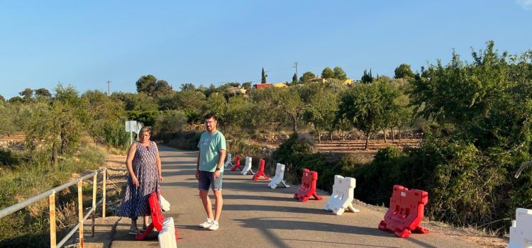 Càlig col·loca senyalització provisional de trànsit al camí Vell de Benicarló