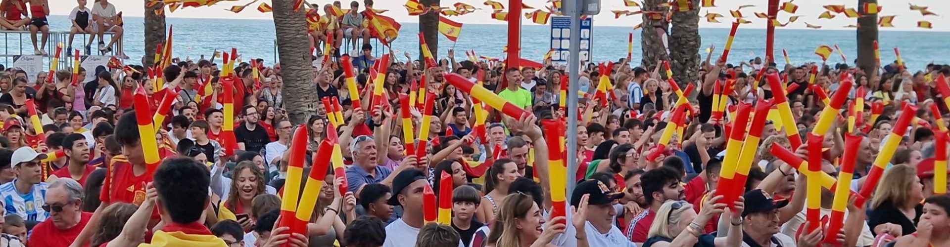 La final de l’Eurocopa, viscuda amb intensitat al passeig