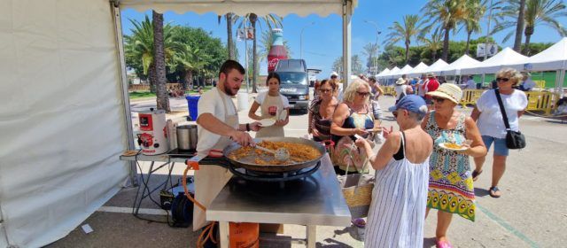 Demostració gastronòmica del canetà Carlos Miralles al concurs de Sueca