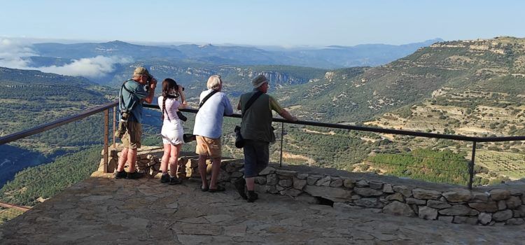 Periodistes europeus viatgen a Ares per a albirar aus i captar nous turistes