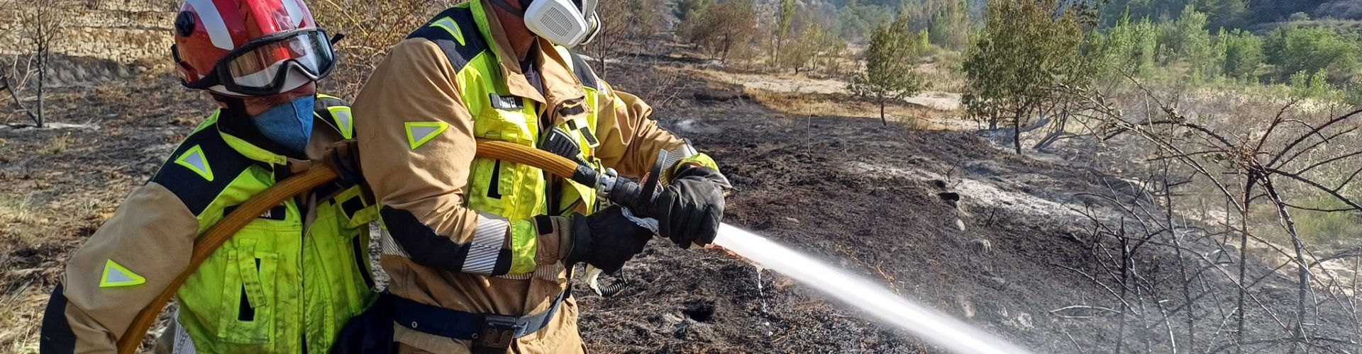 El incendio forestal en Morella evoluciona favorablemente