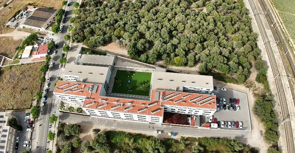 Fotos des de dalt del Centre de Dia i Residència L’Onada