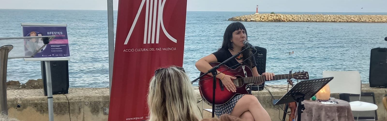 Actuació de Mireia Tortosa a les Cases d’Alcanar