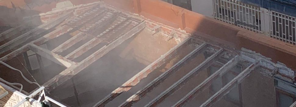 Incendi en una casa deshabitada del carrer Sant Sebastià