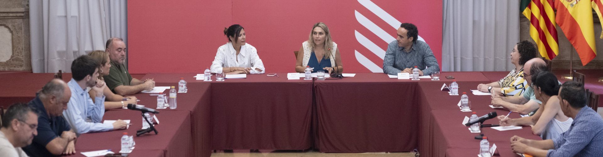 Marta Barrachina anuncia accions “al més alt nivell” per a frenar el castic que el Govern de Sánchez imposa a la província amb l’aval a la Magda   