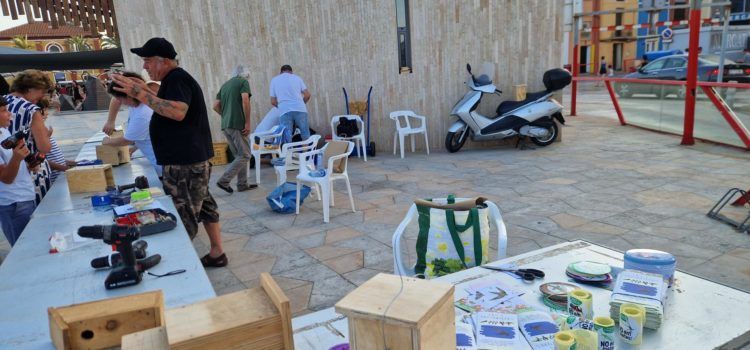 Taller de construcció de caixes niu per a aus silvestres