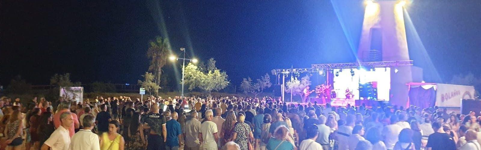 Peníscola amplia amb concerts, música country, flamenc, rumba i circ les activitats estivals