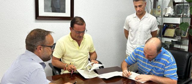 L’Ajuntament de Peníscola, amb la DO de la carxofa de Benicarló 