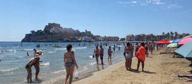 Les platges de Peníscola aproven amb nota les enquestes de valoració dels seus usuaris en la primera quinzena de juliol