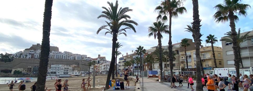 Peníscola programa esport i activitats infantils a la seua platja i passeig