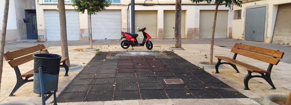 Retirada la caseta de la colonia de gatos de la calle Andorra