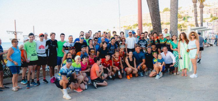 L’atleta Sergio Turull passa per Peníscola per a encarar l’última part del repte “De Tarifa a Cap de Creus Corriendo”