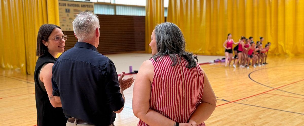 L’Ajuntament d’Amposta incorpora vetlladores a les estades d’estiu per atendre als infants amb necessitats especials