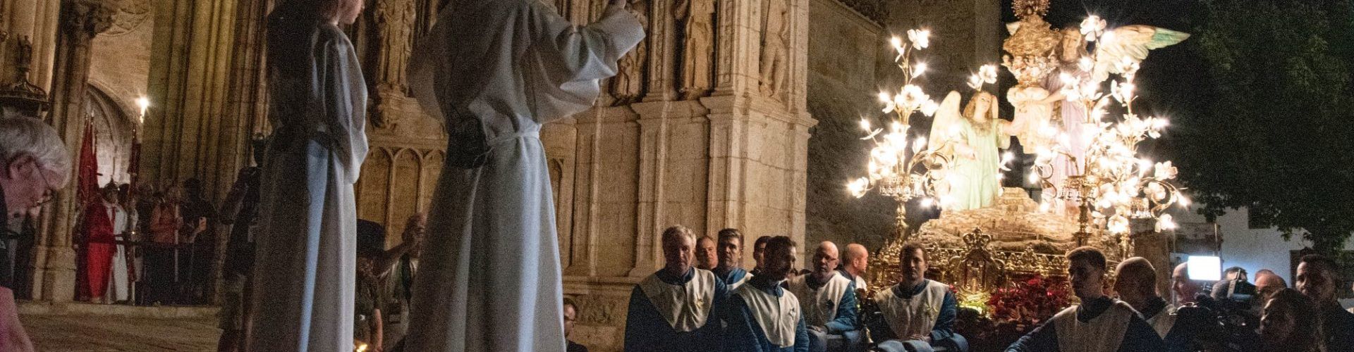 Més de 2.000 persones acompanyen la patrona de Morella durant els 20 quilòmetres que separen el santuari del poble