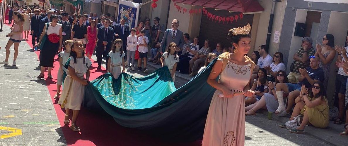 Galeria de fotos del segon dissabte del 55 Sexenni morellà