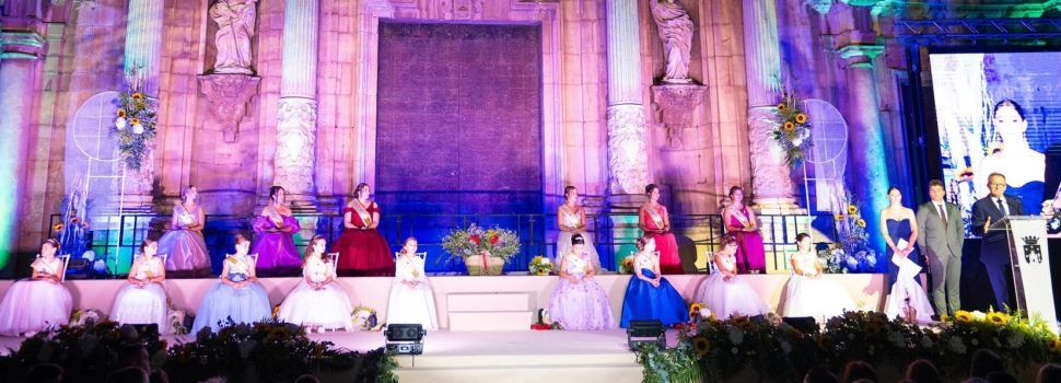 Alcalà de Xivert celebra la presentació de les festeres de les Festes Patronals 2024