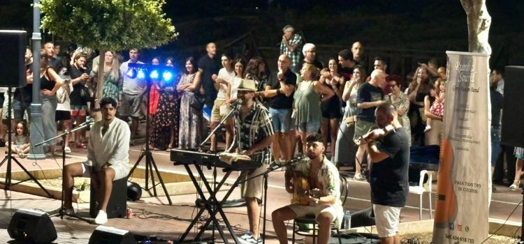 Èxit de públic en les nits de Rumba a la Fresca a Peníscola