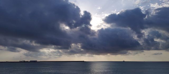 El “parte” del temps: Demà seria el dia més complicat, aigua, tronades i podria caure pedra