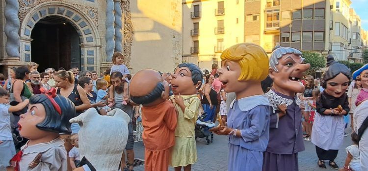Els nanos i gegants, en la processó del 15 d’agost