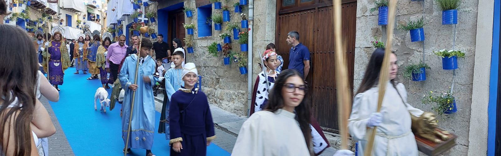 Vídeos i fotos de la Processó per la Volta General del Sexenni de Morella