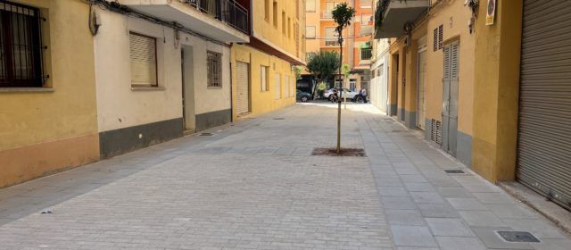 Finalitzen les obres del carrer de Ramón Llull
