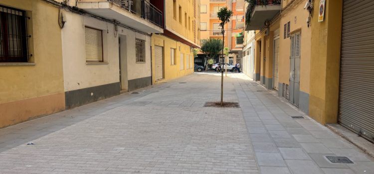 Finalitzen les obres del carrer de Ramón Llull