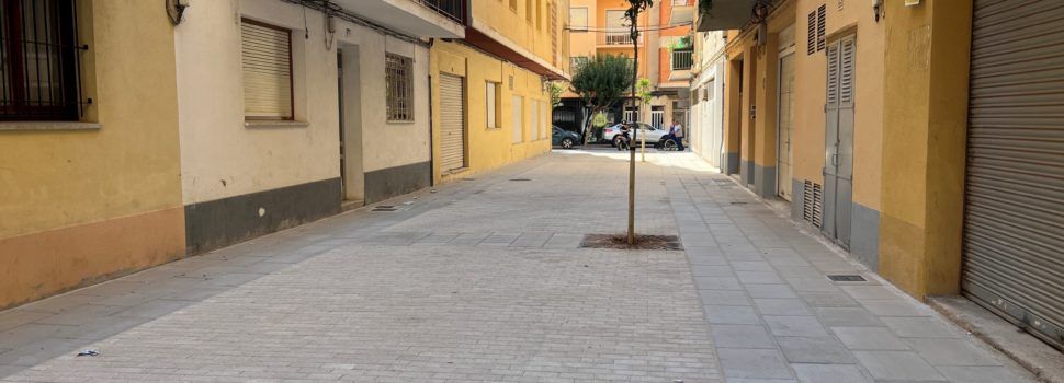 Finalitzen les obres del carrer de Ramón Llull