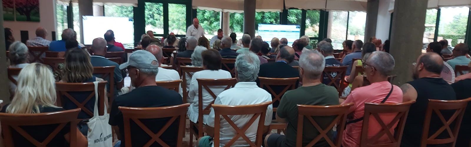 Sant Jordi mantiene la escucha activa en Panorámica al reunirse con los vecinos para recoger ideas y propuestas