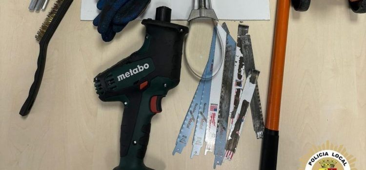 Detingut a Vinaròs per un permís de conduir fals