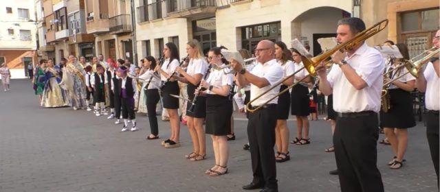 Ball de la Dansa i processó a les festes de La Jana