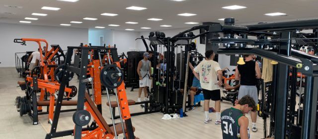 El gimnàs municipal de Peníscola ha sumat més de 650 usuaris en el seu primer mes en funcionament