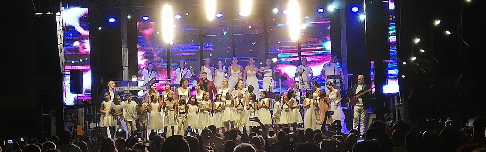 Gran animació al passeig Colón amb la Festa d’Agost